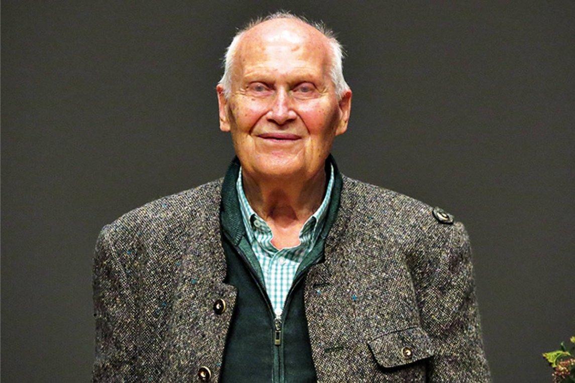 Bert hellinger | Alfredo Cuadros Laos